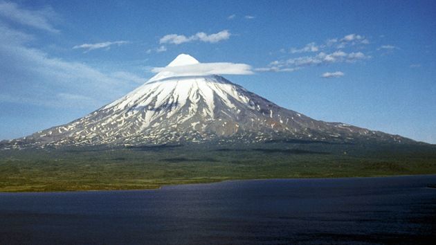 Visitar el Volcán Kronotski de Kamchatka; Conocer el Volcán Kronotski de Kamchatka; Excursionar el Volcán Kronotski de Kamchatka