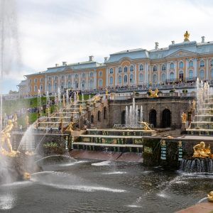 Tour al Palacio y Jardines de Peterhof
