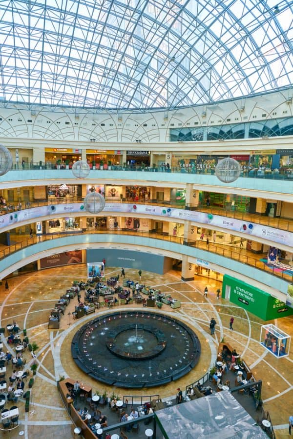El Centro Comercial “AFIMOLL” y la Exposición “Titanic”
